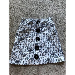 KC Parker girls size 7 white / black skirt